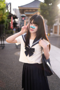 完全顔出し！素人女子Ｋ生【限定】あいちゃん??歳　下校途中に個人撮影　SEXは彼氏１人だけ。女の子の人生初の中イキを記録しました。初の生中出しもｗ【貴重レア映像】